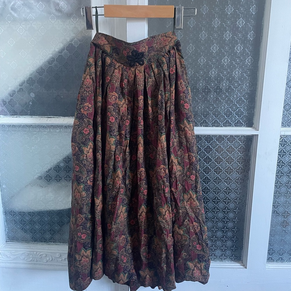 Floral Patterned Maxi Skirt